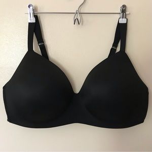 Cacique • 46DD • Lightly Lined T-Shirt No Wire Bra Black